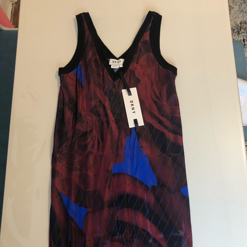 NWT DKNY back slit v neck dress - Picture 2 of 4